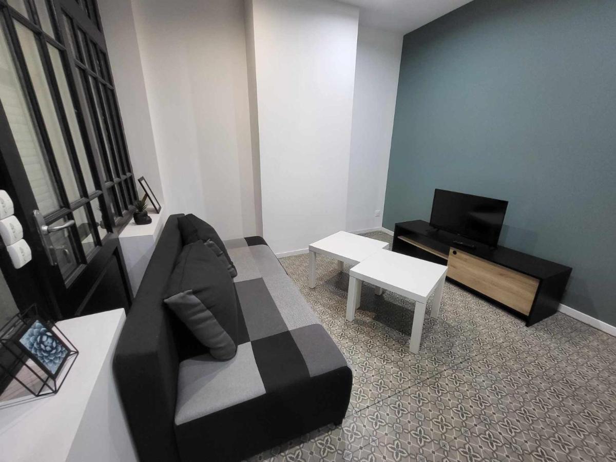 Place Du Canada 2 Apartment Valenciennes Exterior photo